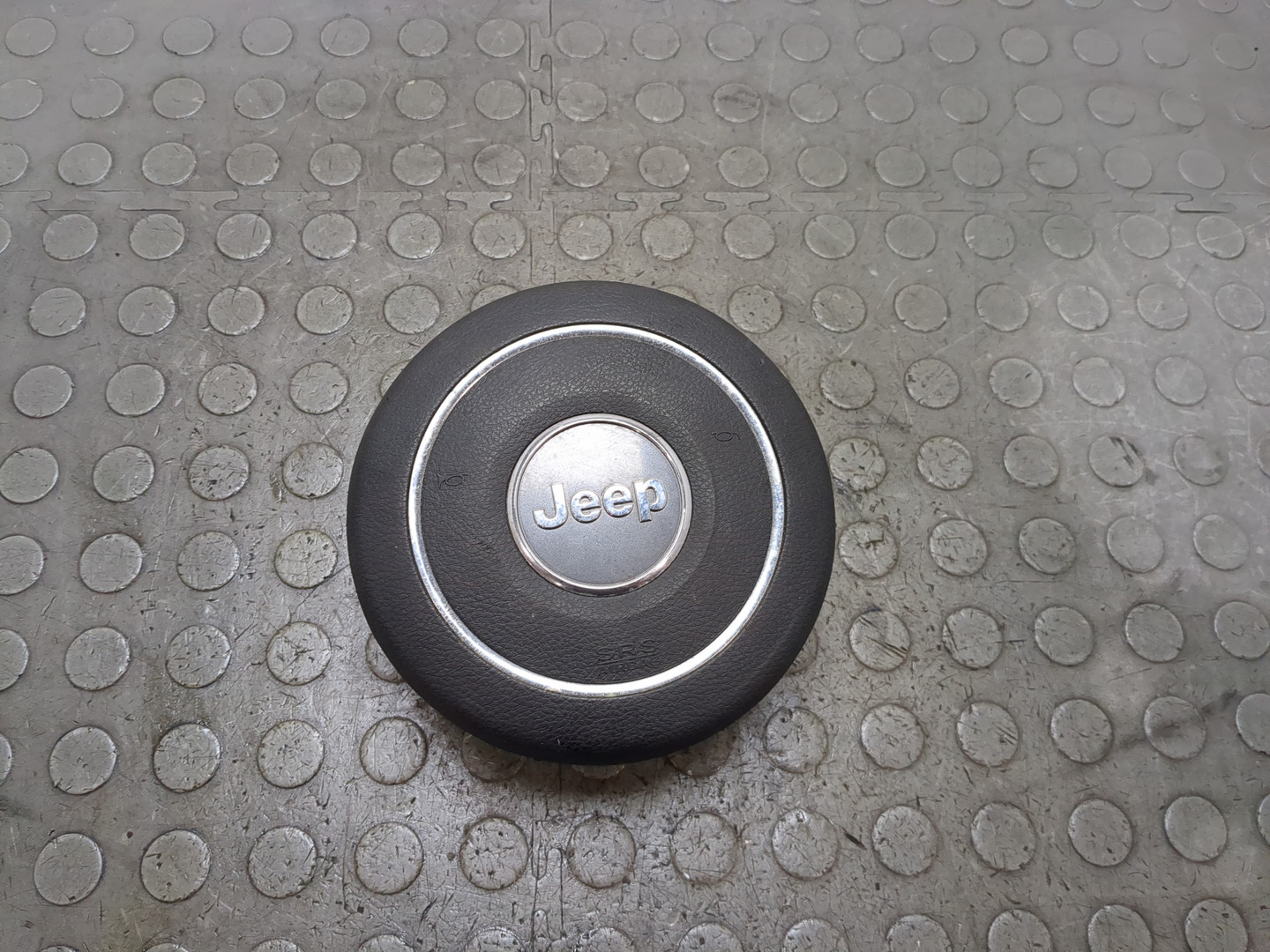 Подушка безопасности в рулевое колесо