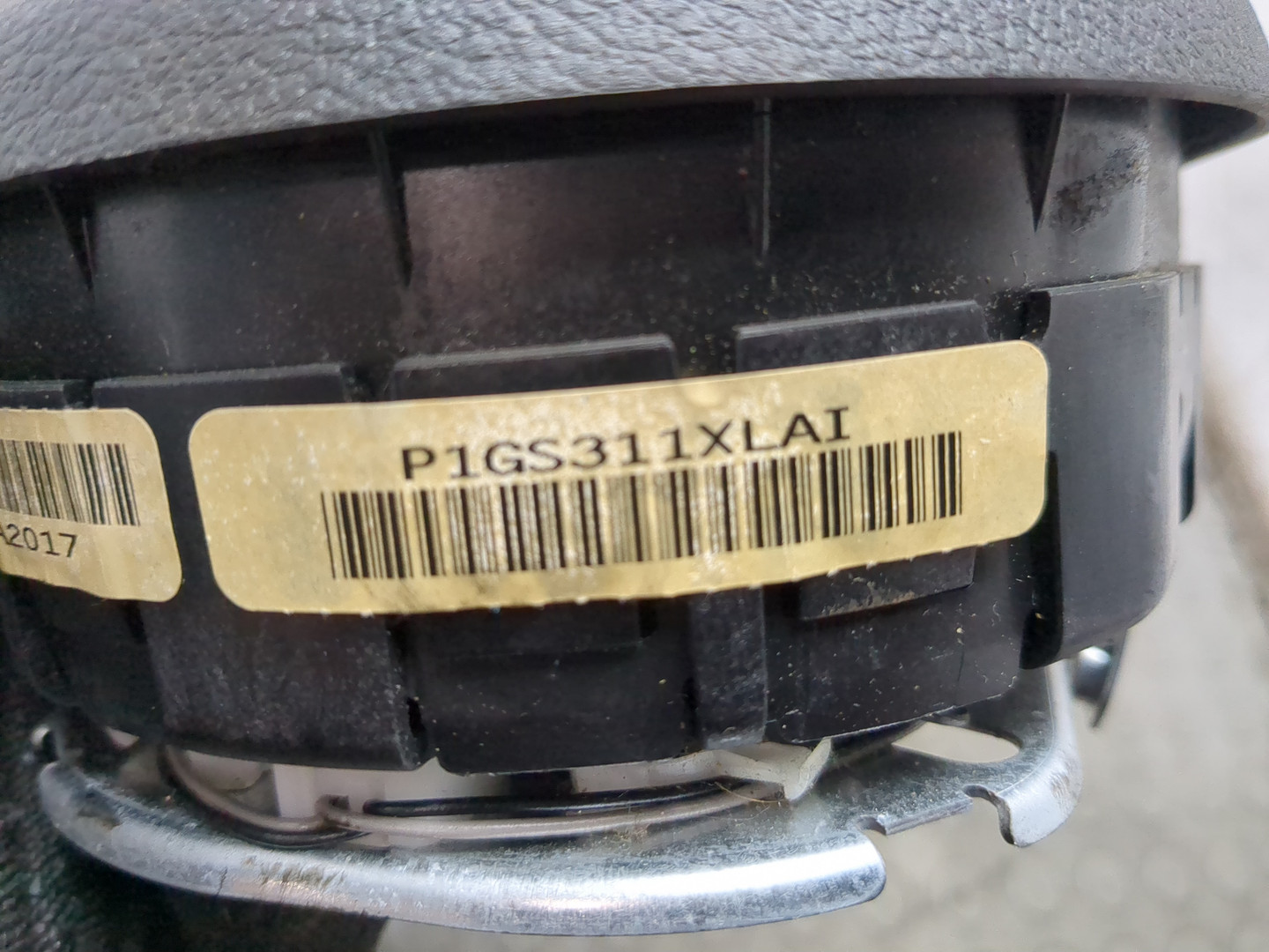 Подушка безопасности в рулевое колесо