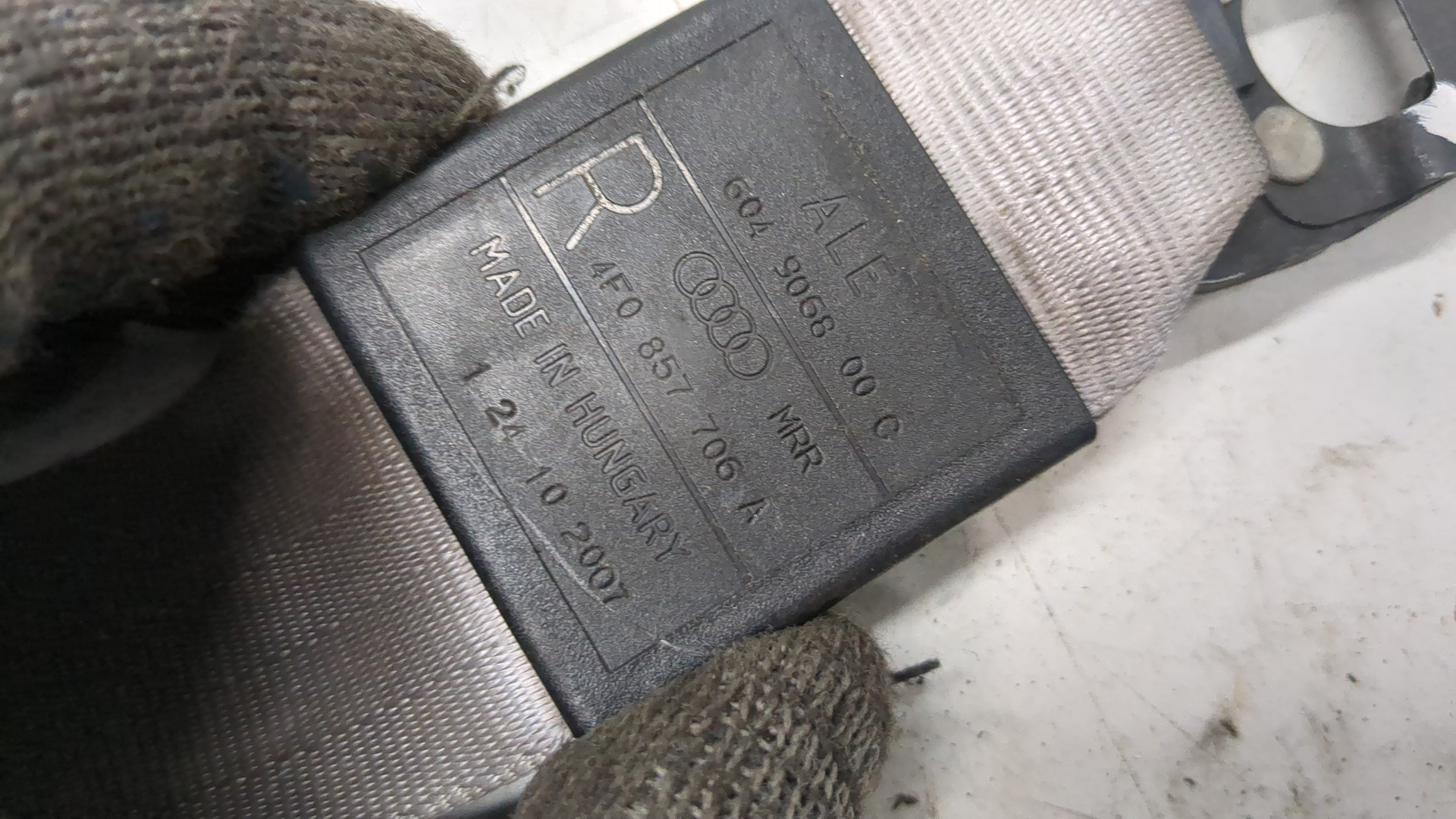 Ремень безопасности