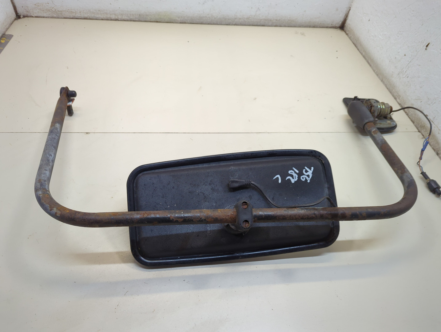 Зеркало левое электрическое