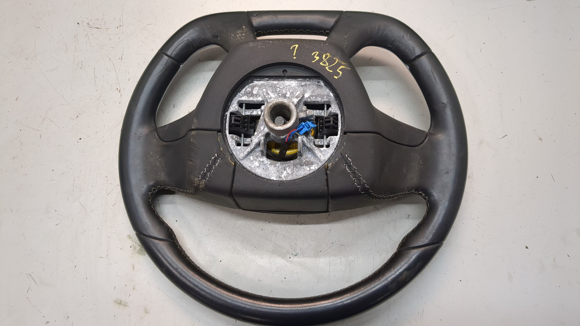 Рулевое колесо (руль)