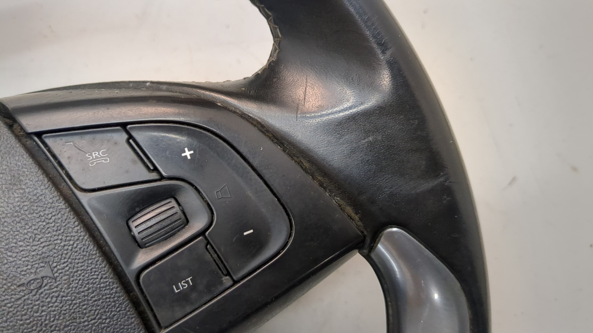 Рулевое колесо (руль)