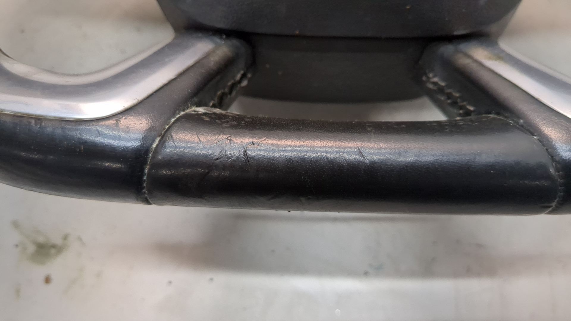 Рулевое колесо (руль)