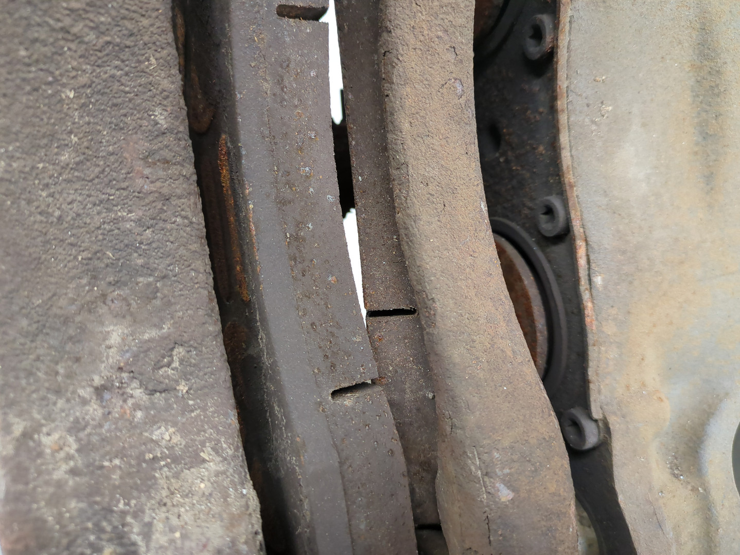 Суппорт задний правый