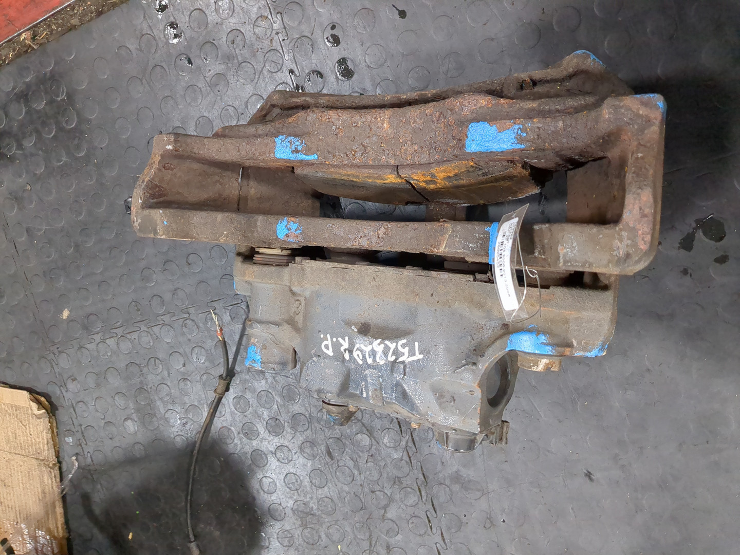 Суппорт задний правый