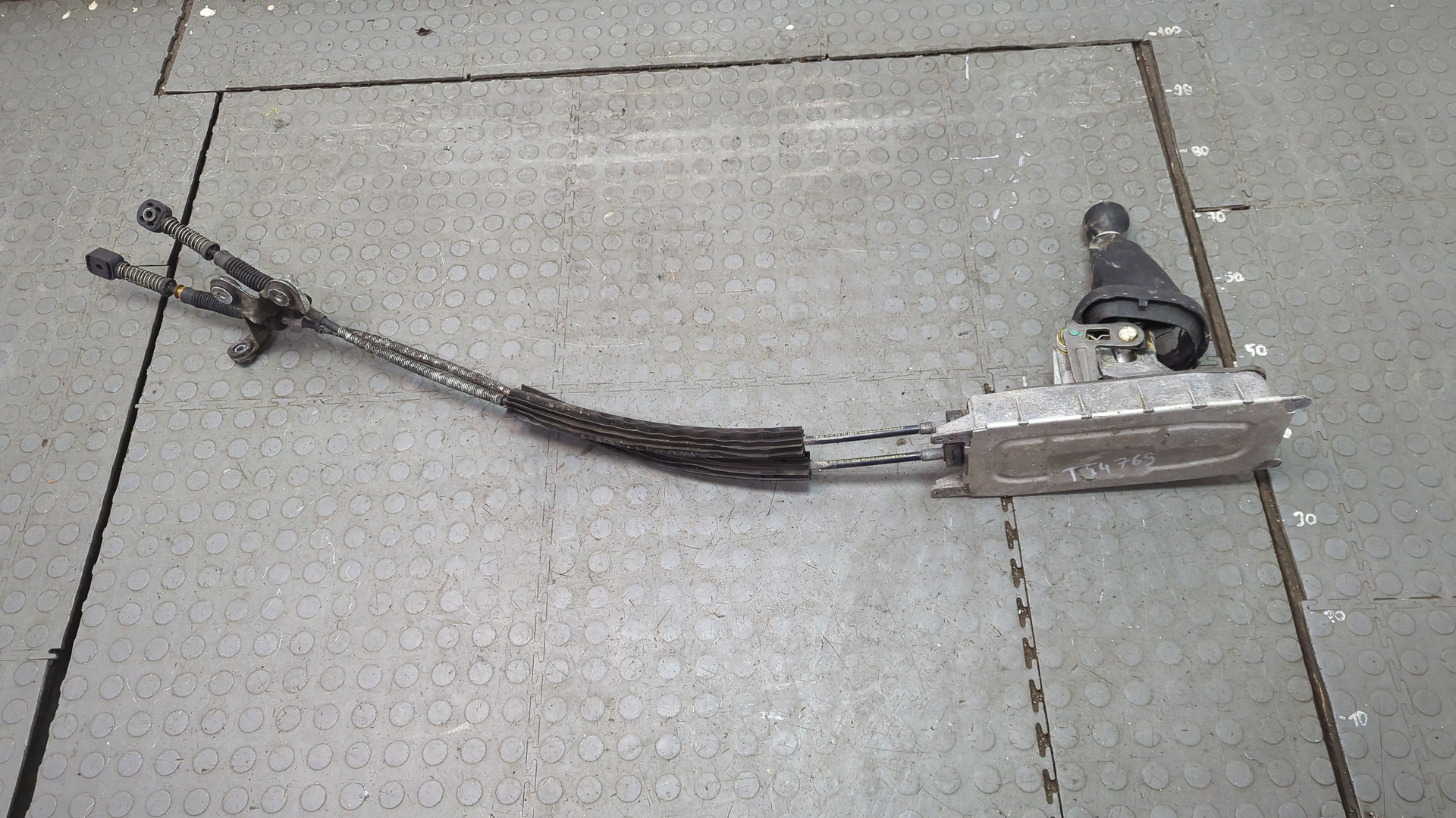 Кулиса МКПП / АКПП