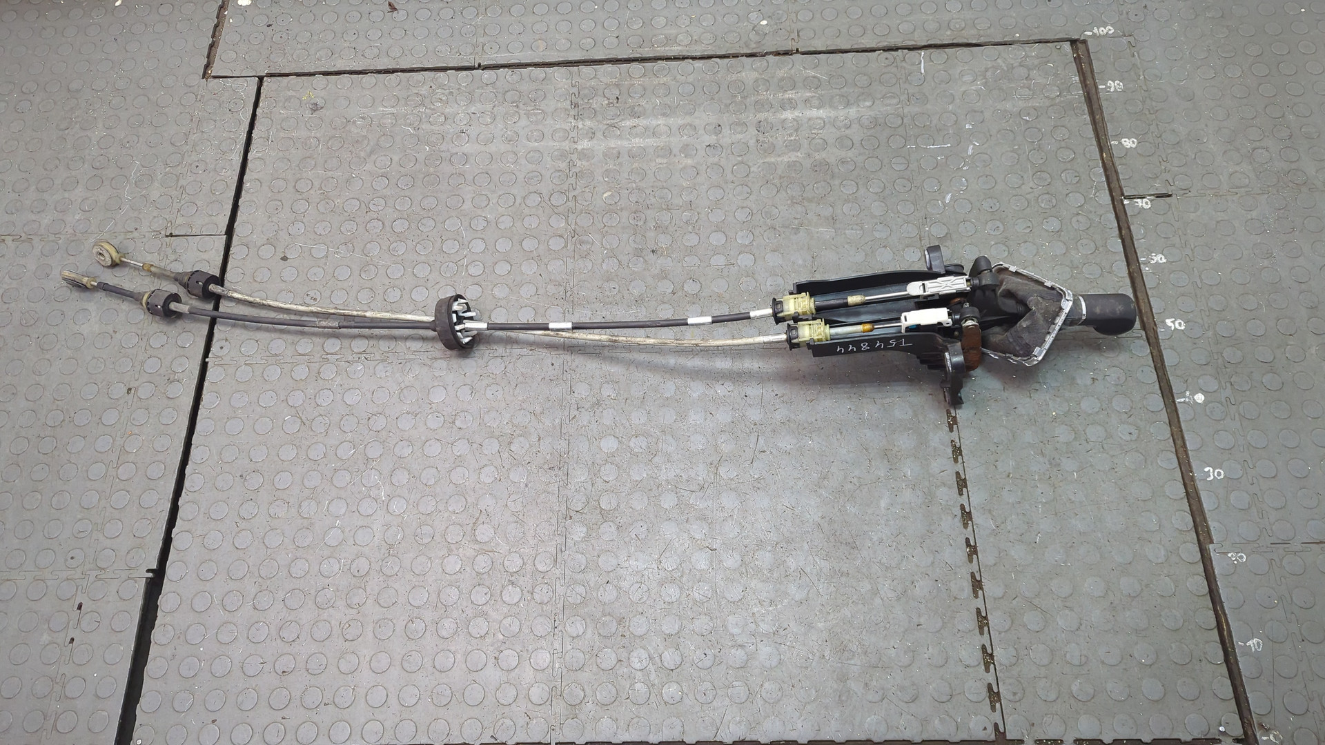 Кулиса МКПП / АКПП