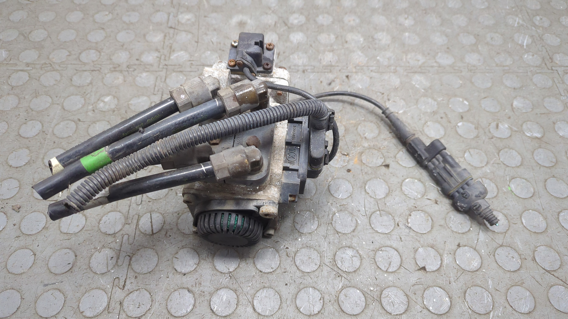 Кран тормозной главный