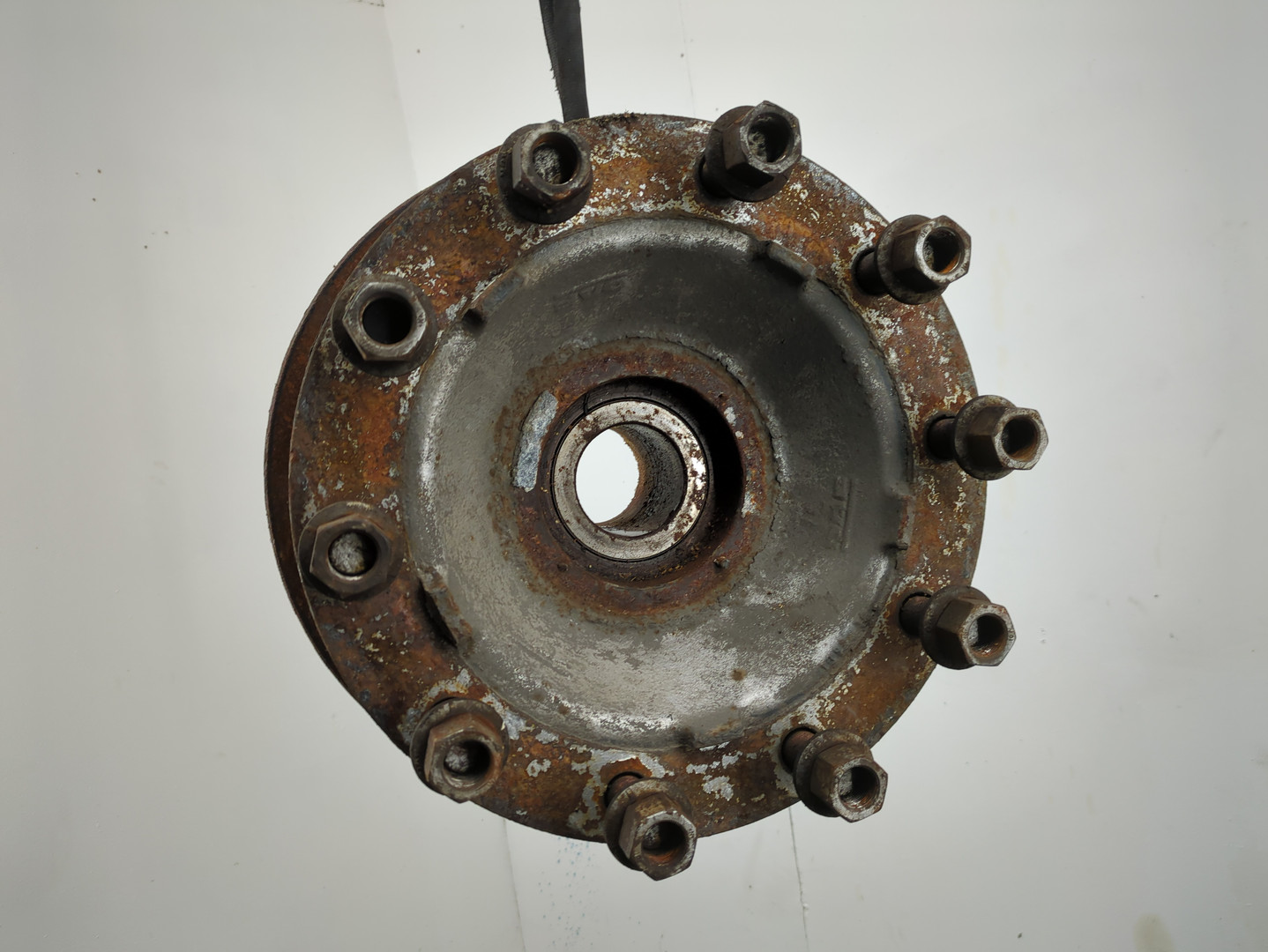 Кулак поворотный задний правый