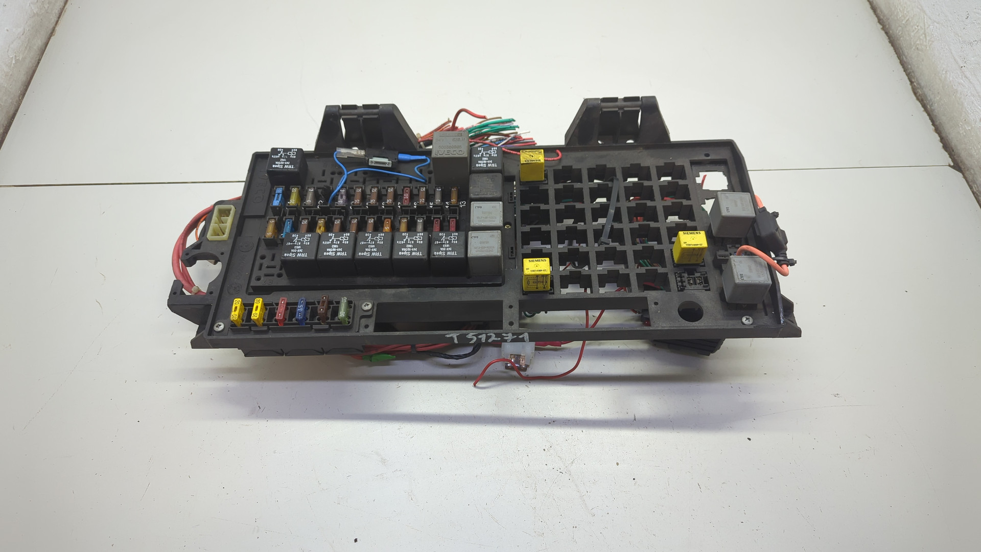 Блок предохранителей