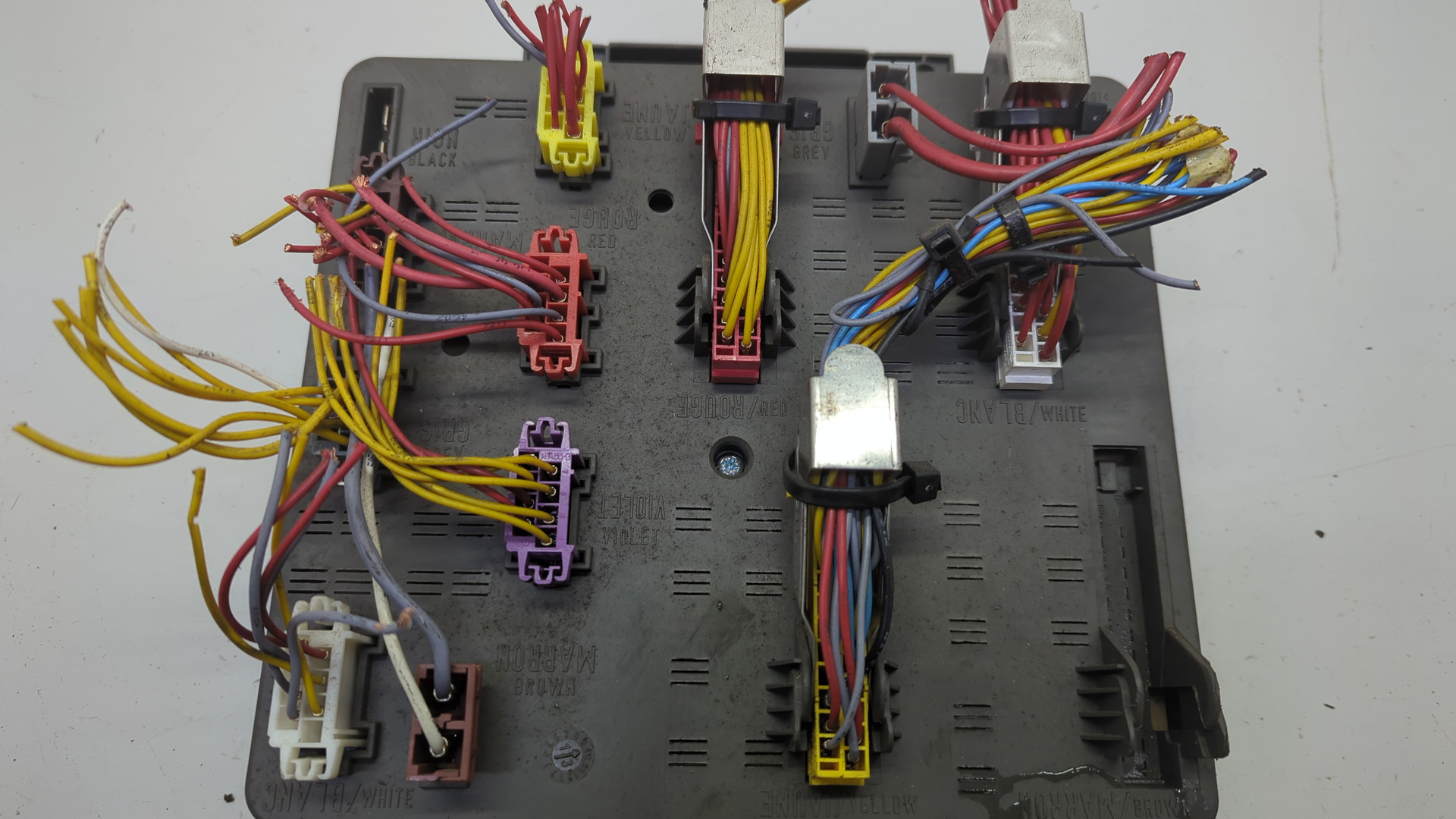 Блок предохранителей