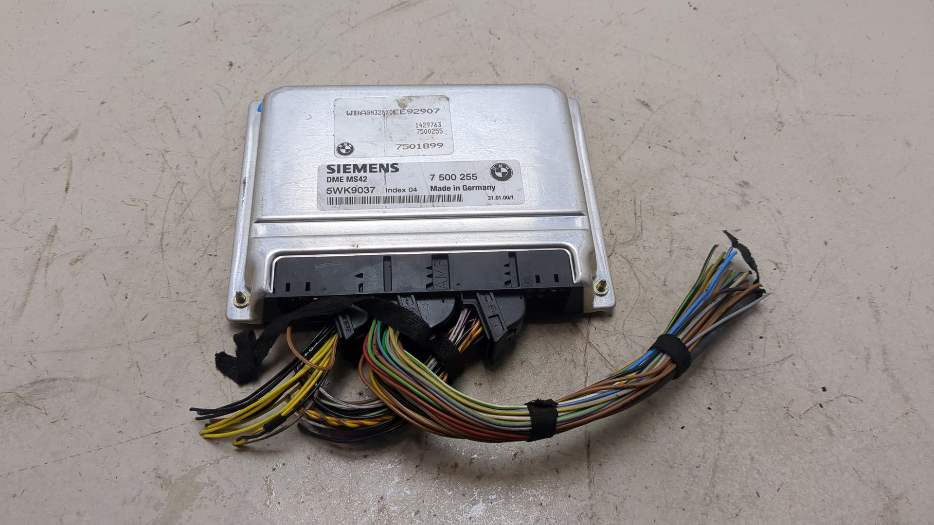 Блок управления двигателем