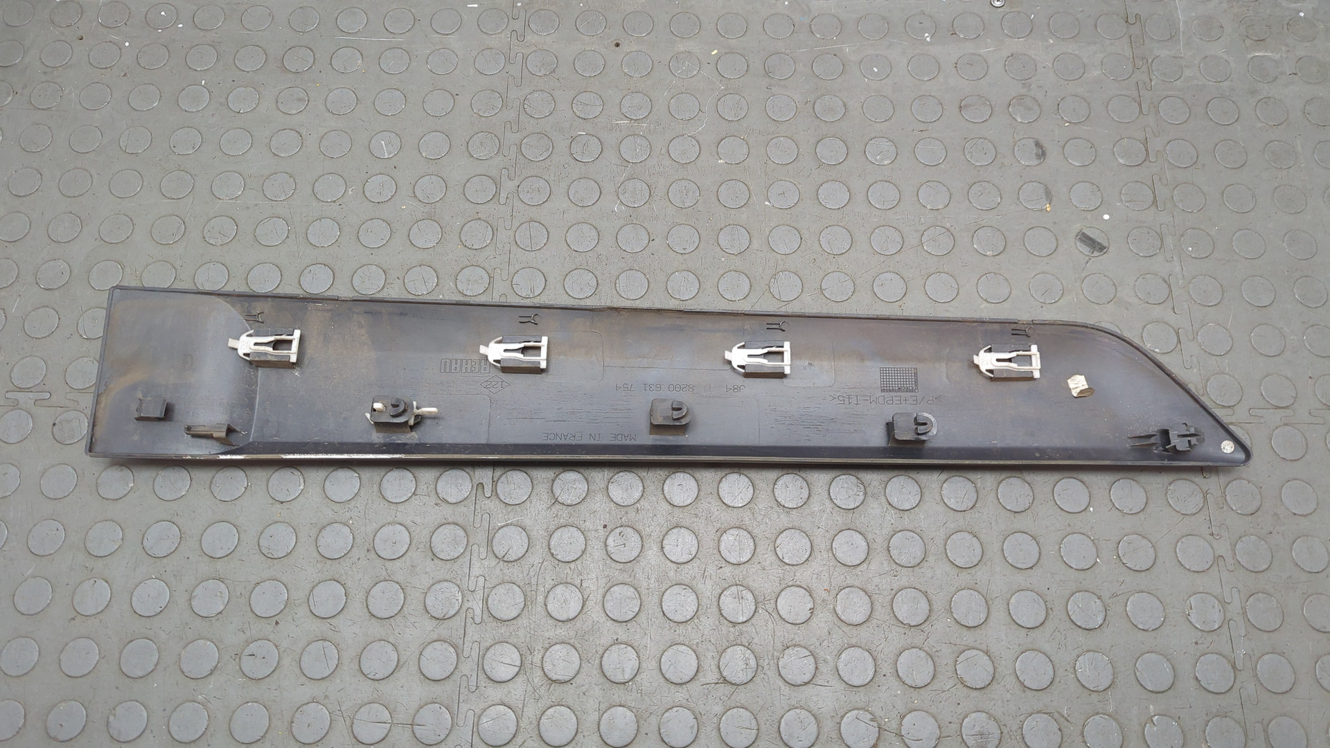 Молдинг двери