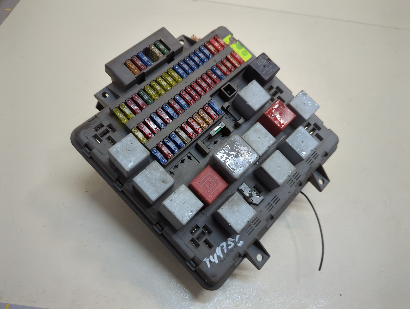 Блок предохранителей