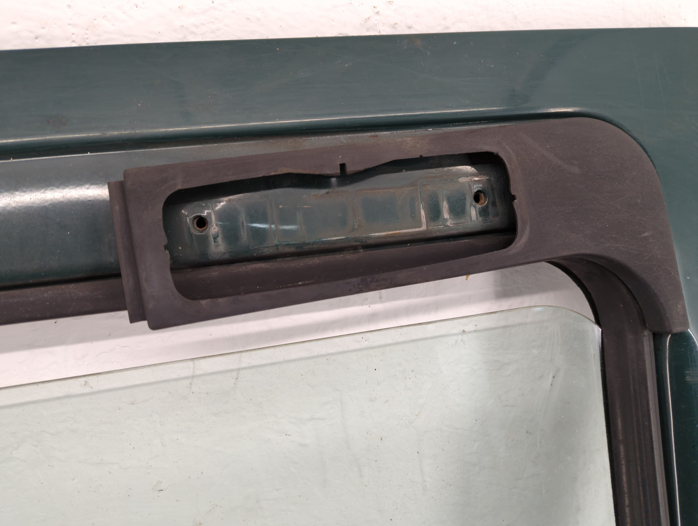 Дверь передняя левая