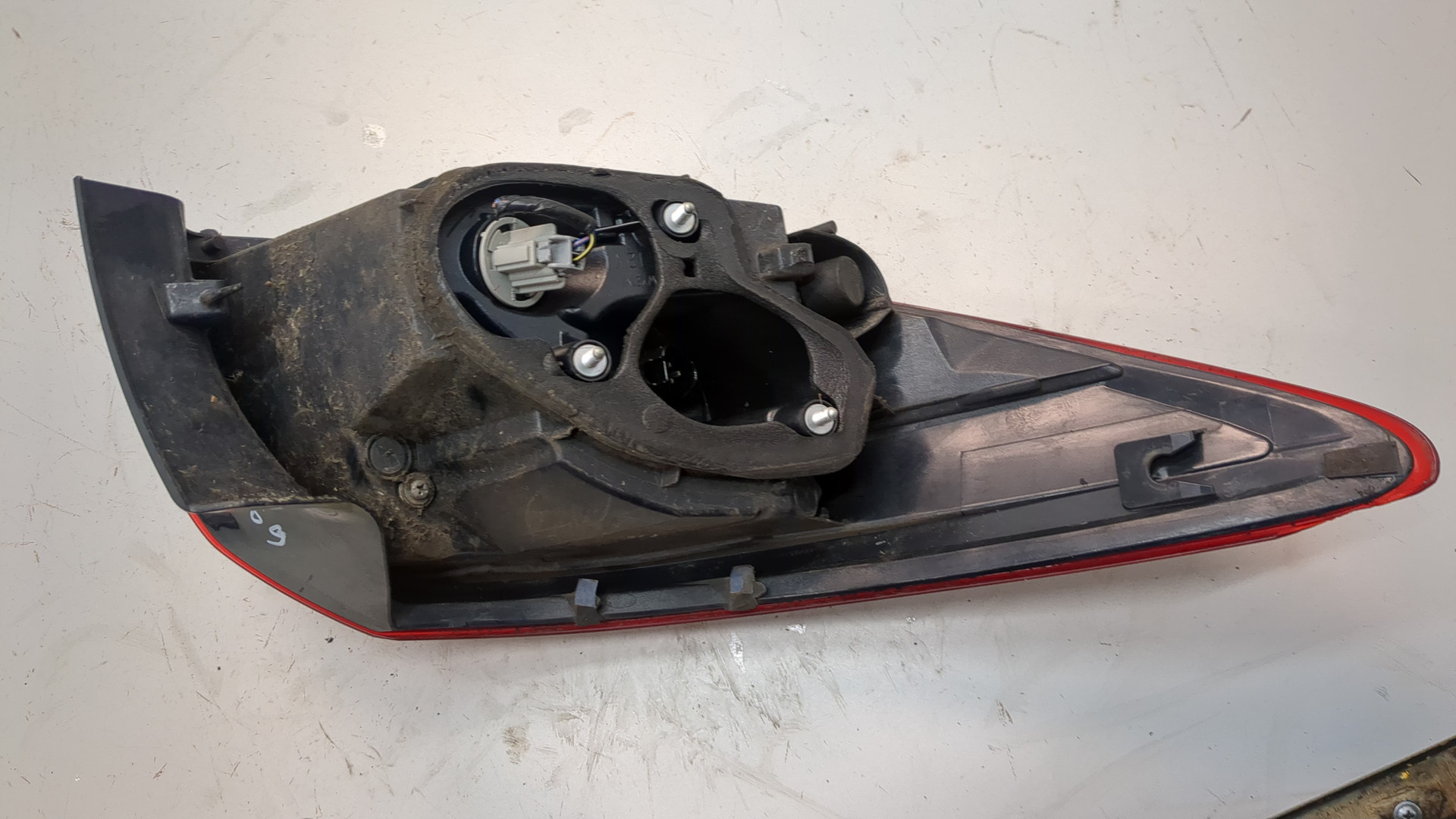 Фонарь задний правый