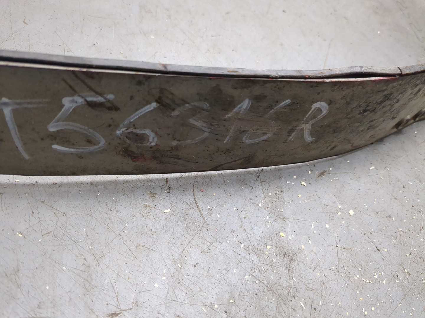 Лента крепления бензобака