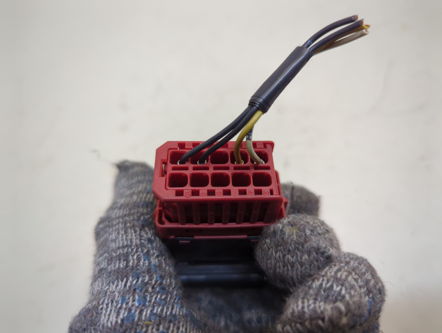 Кнопка корректора фар