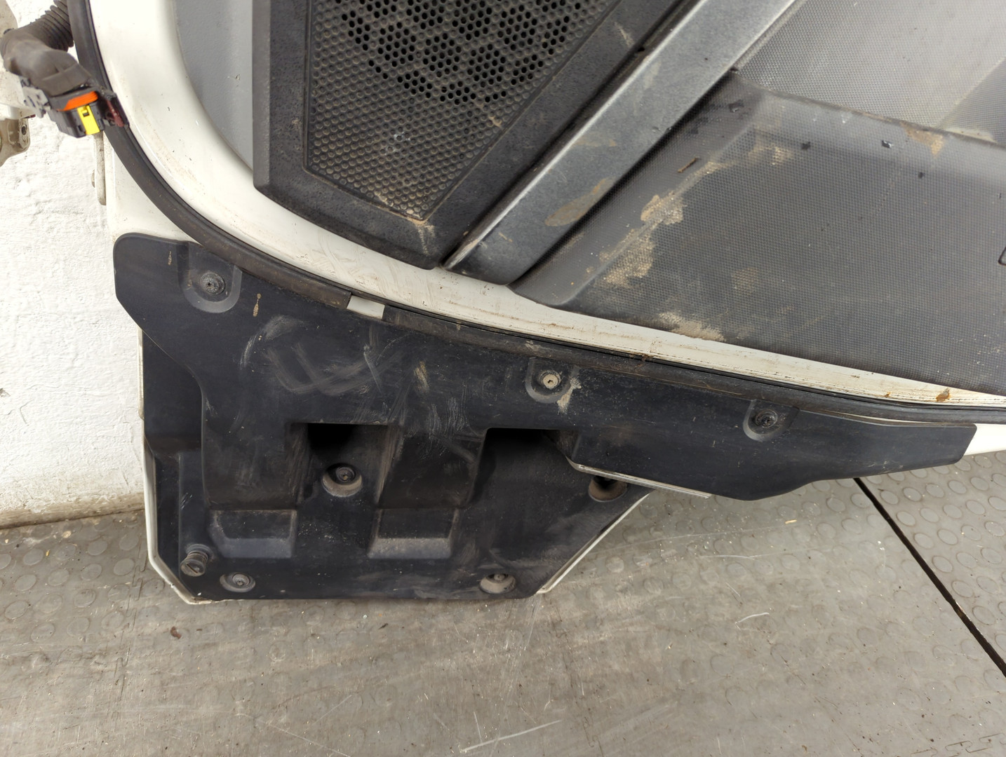 Дверь передняя правая