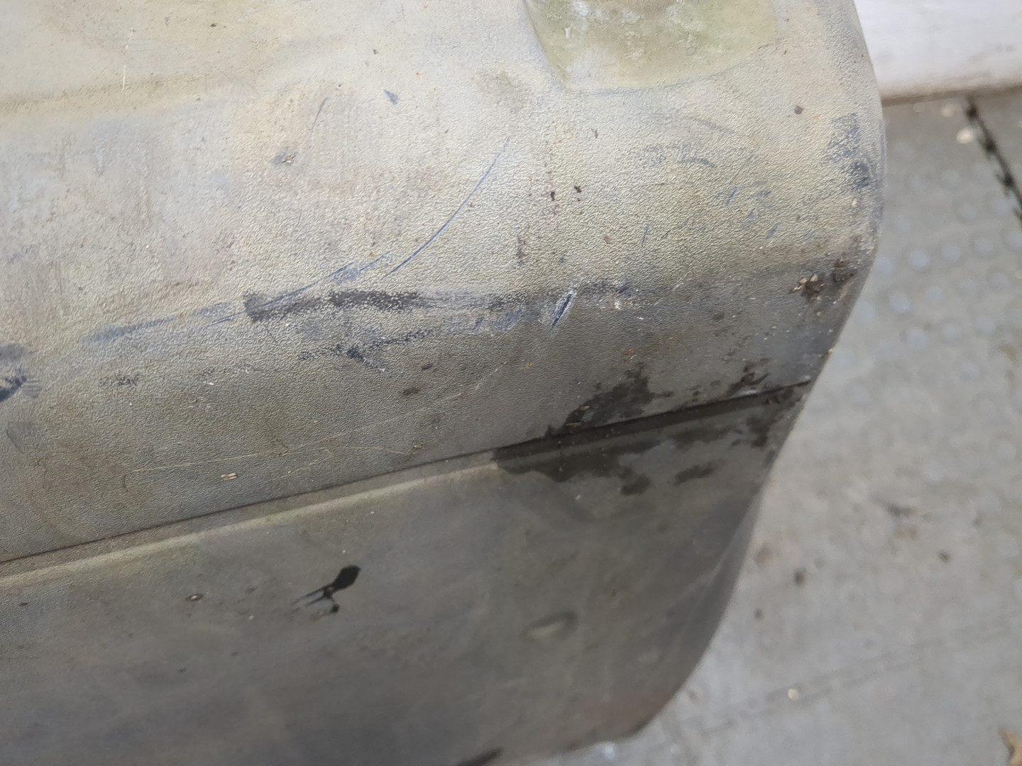 Крыло заднее правое