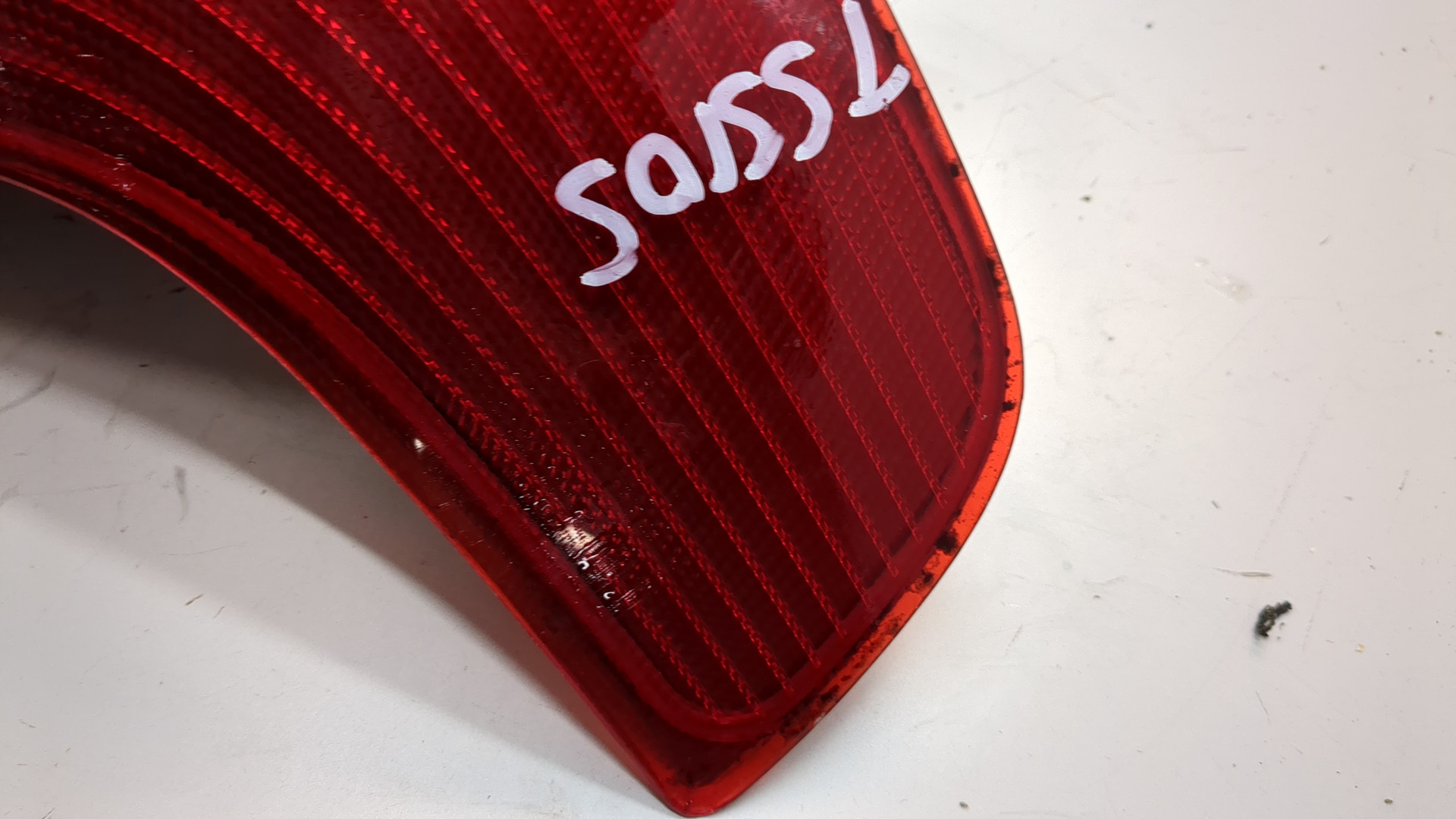 Фонарь задний правый