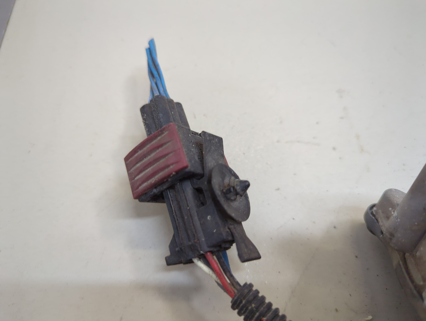 Моторчик стеклоочистителя передний