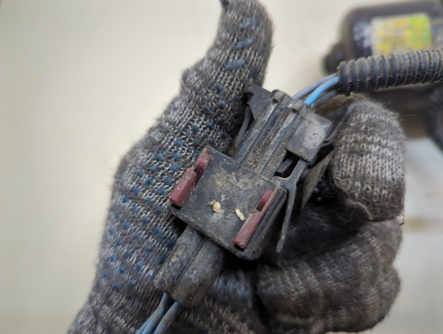 Моторчик стеклоочистителя передний