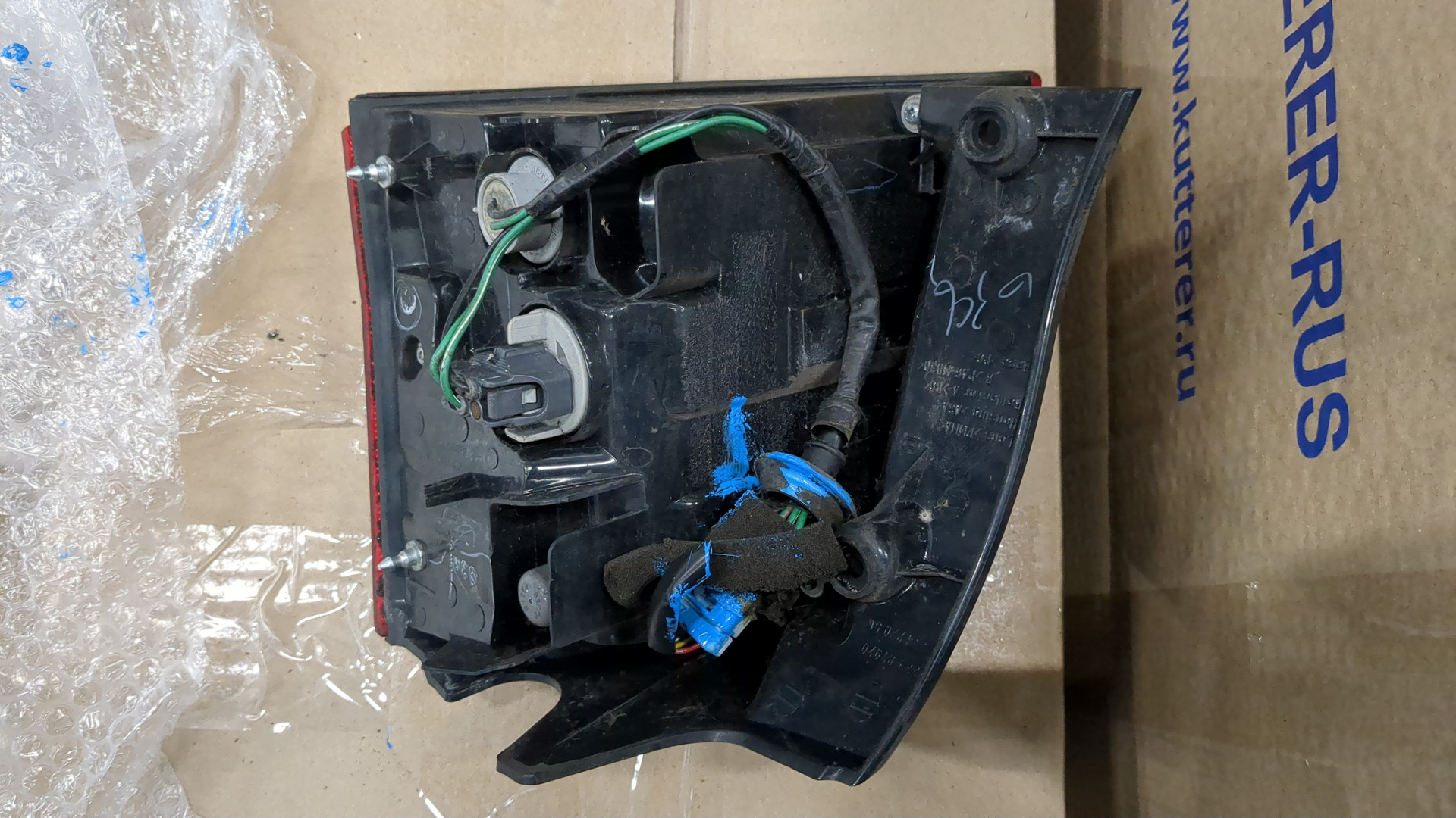 Фонарь задний левый