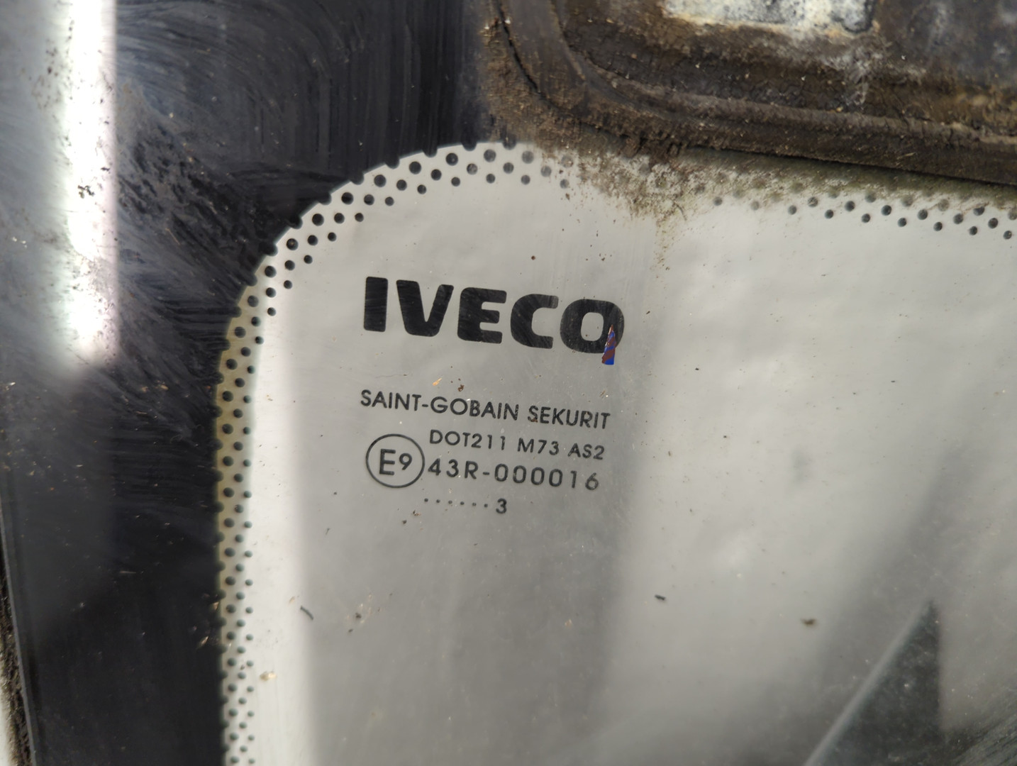 Дверь передняя левая