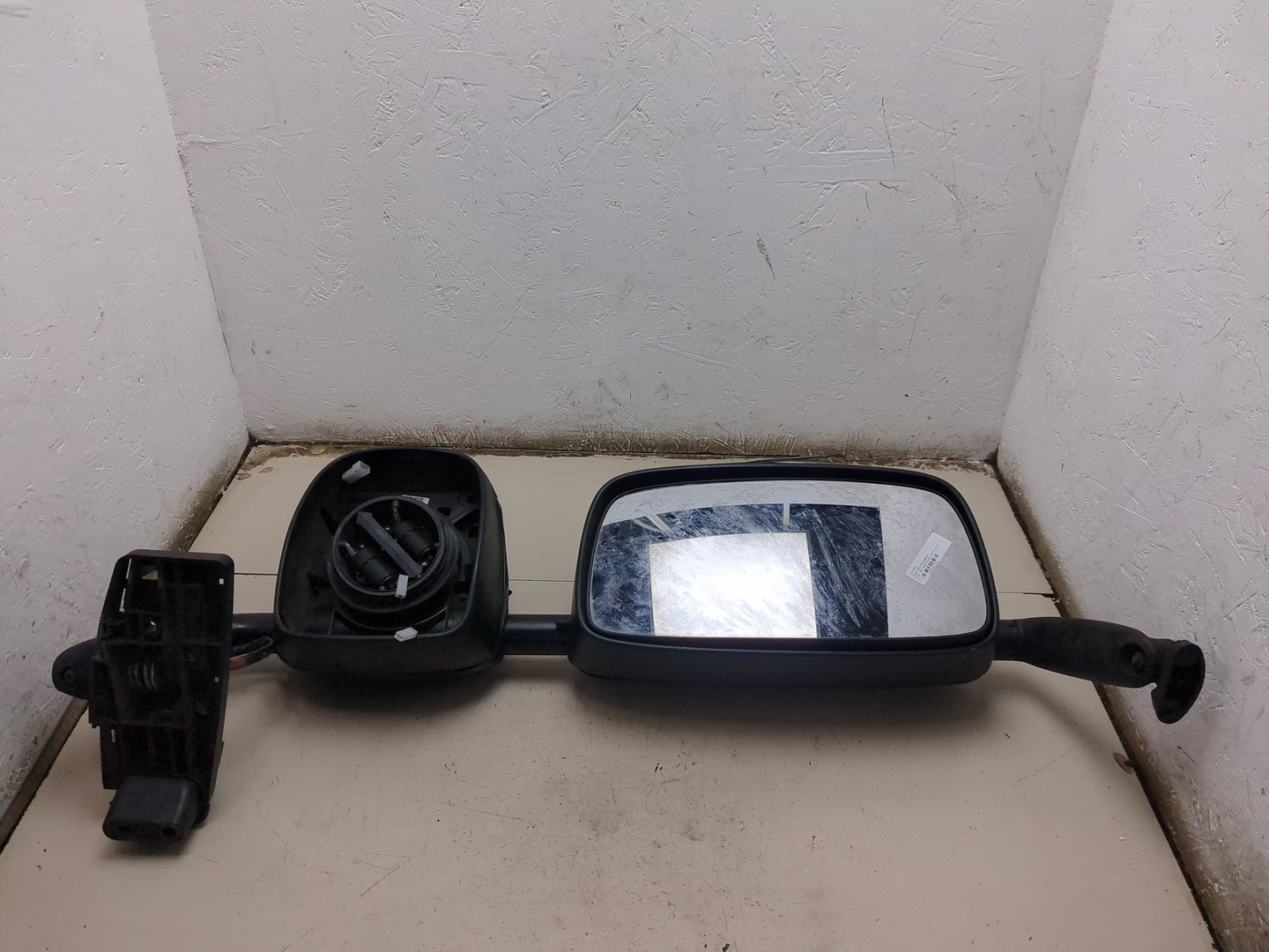 Зеркало левое электрическое