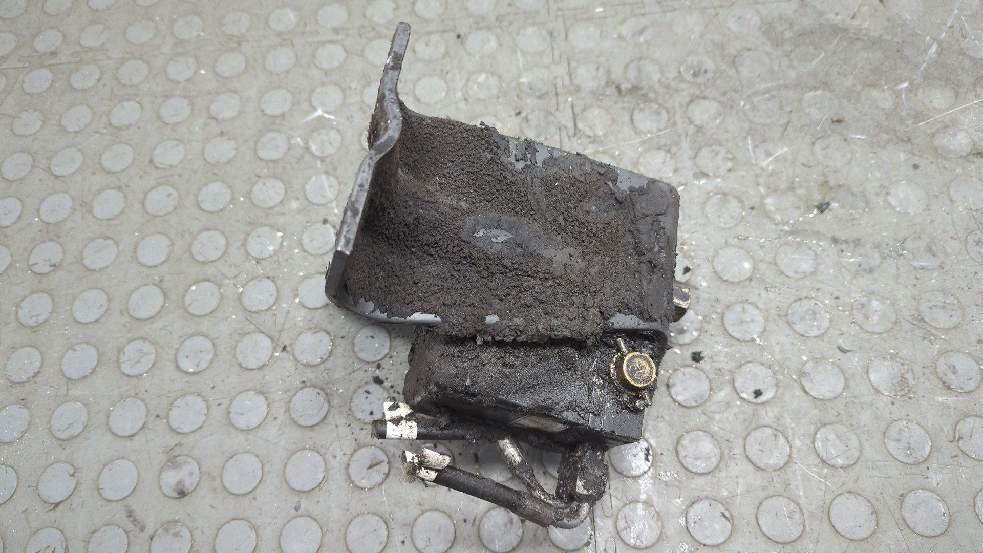 Насос подъема кабины