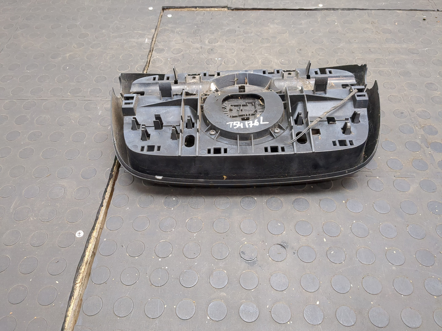 Зеркало левое электрическое