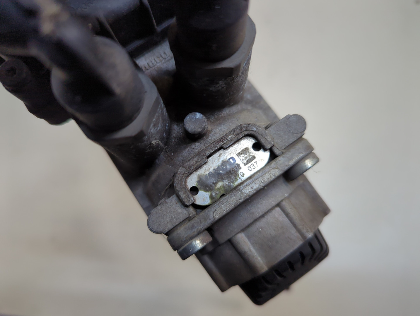 Кран тормозной главный