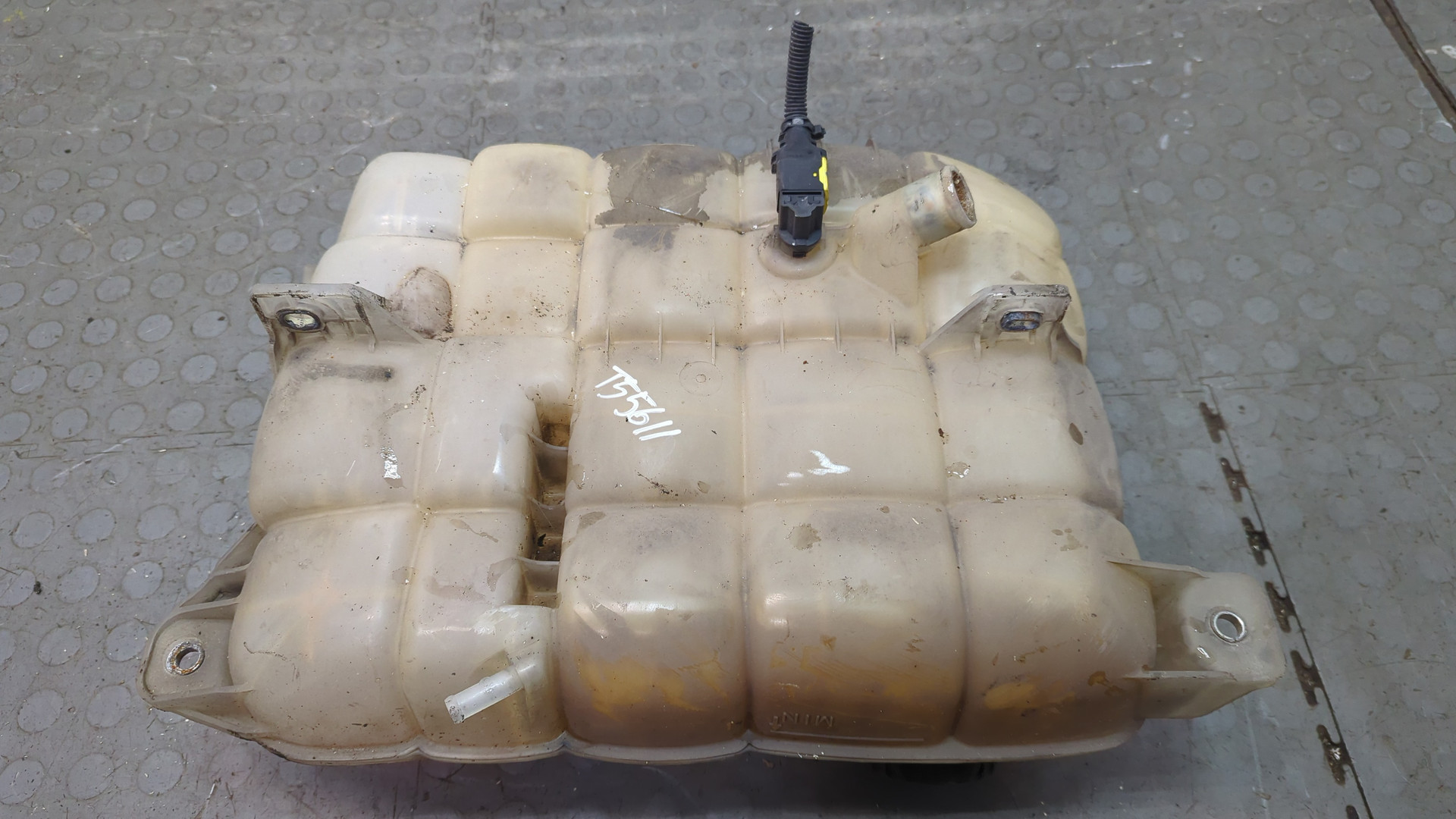 Бачок расширительный