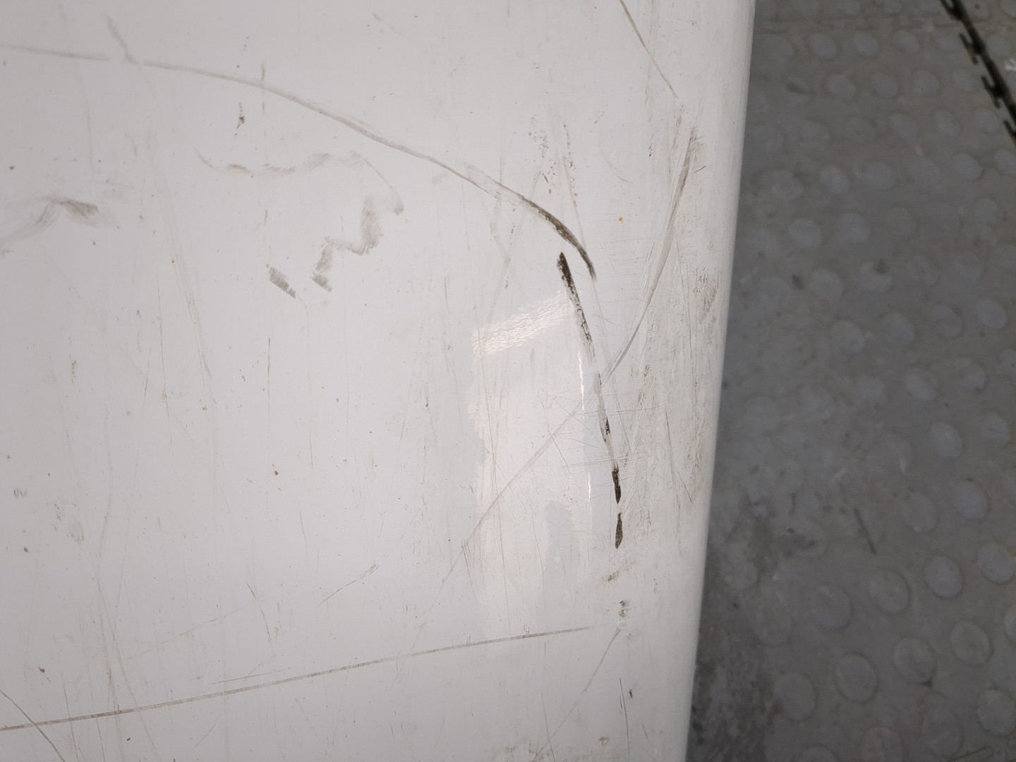 Спойлер переднего бампера левый