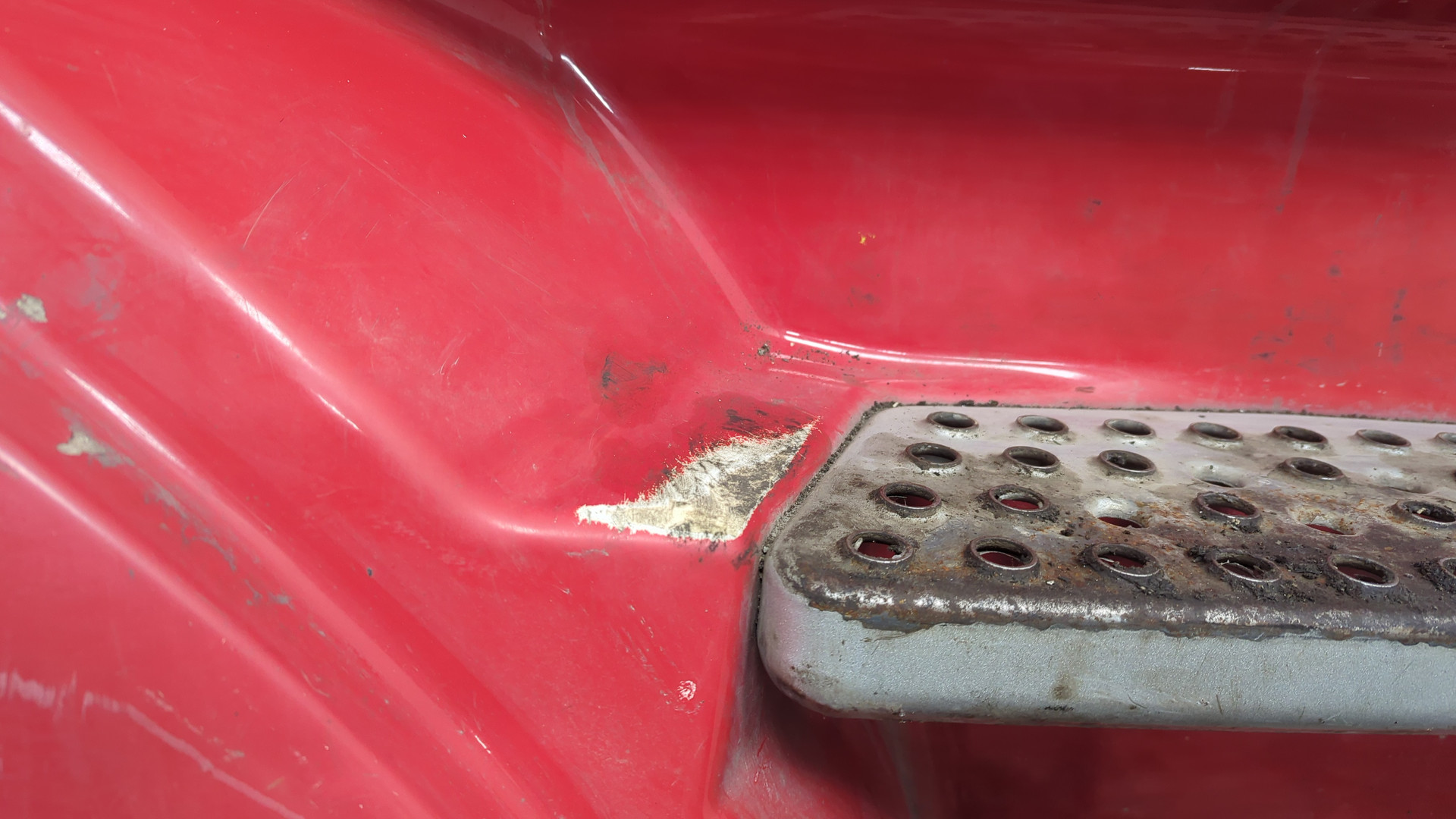 Подножка правая