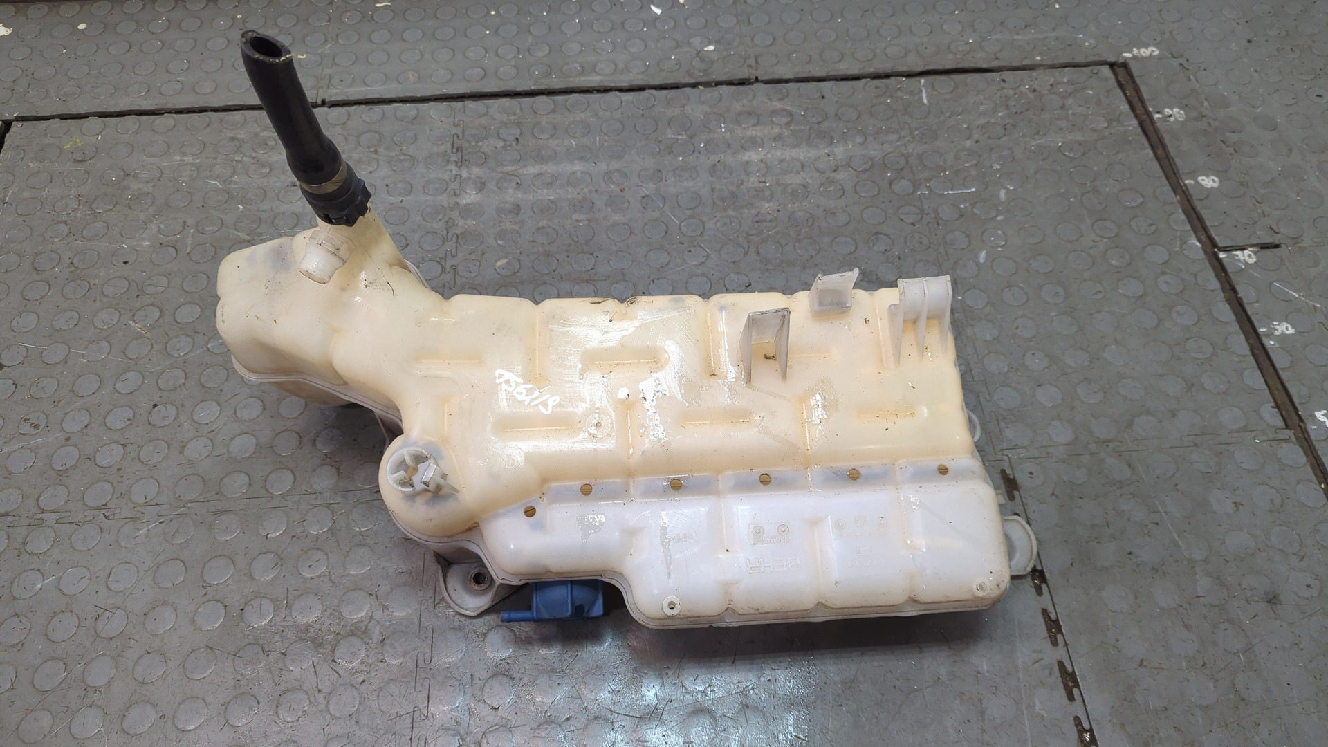 Бачок расширительный