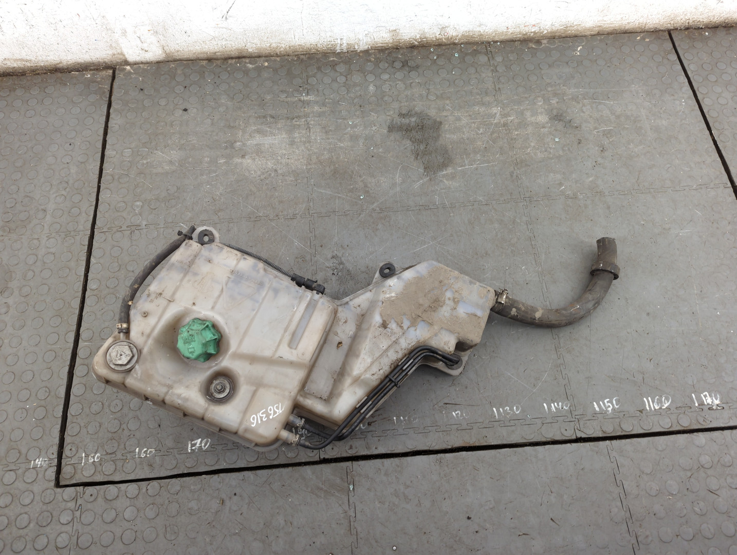 Бачок расширительный