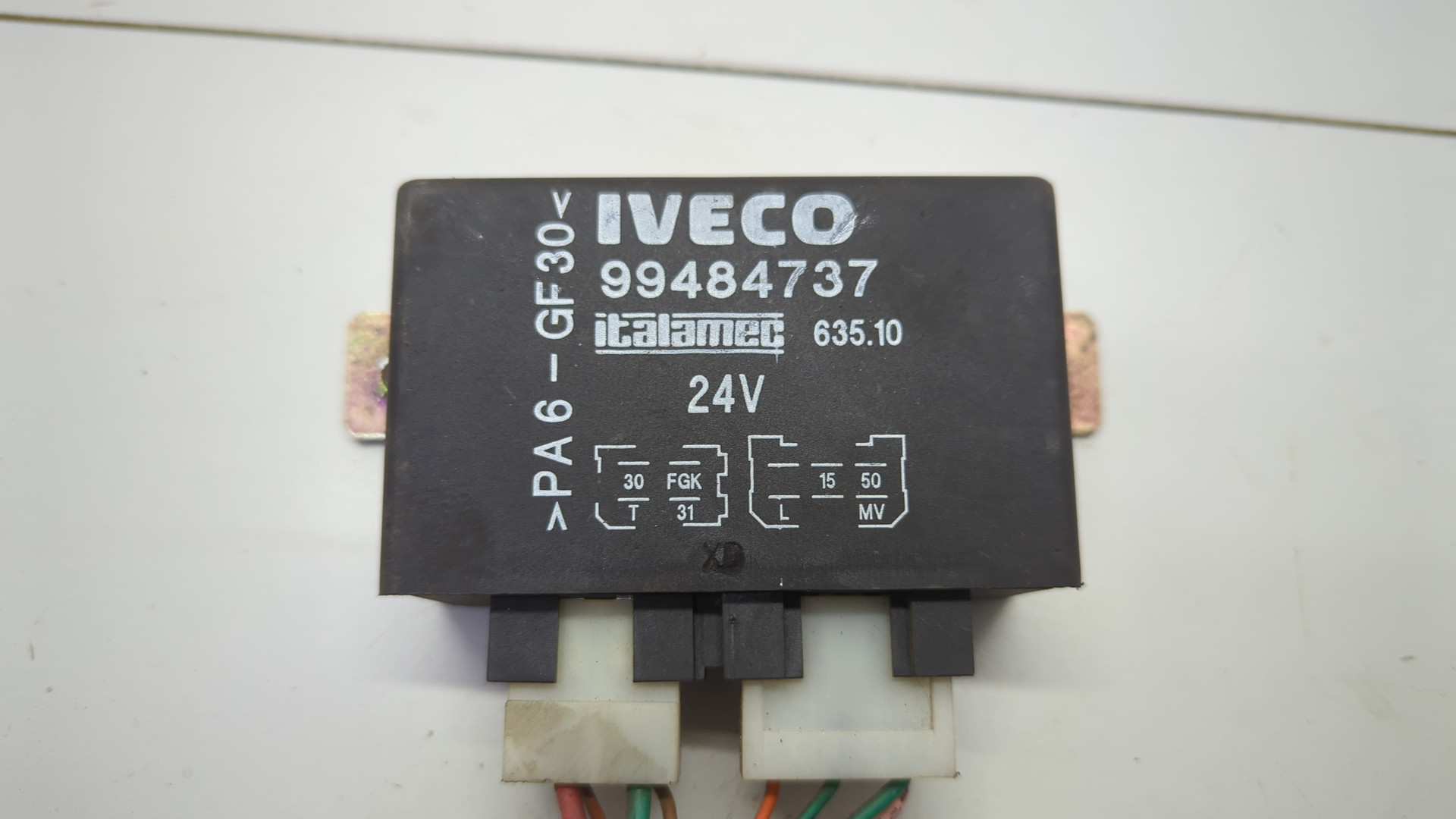 Реле свечей накала