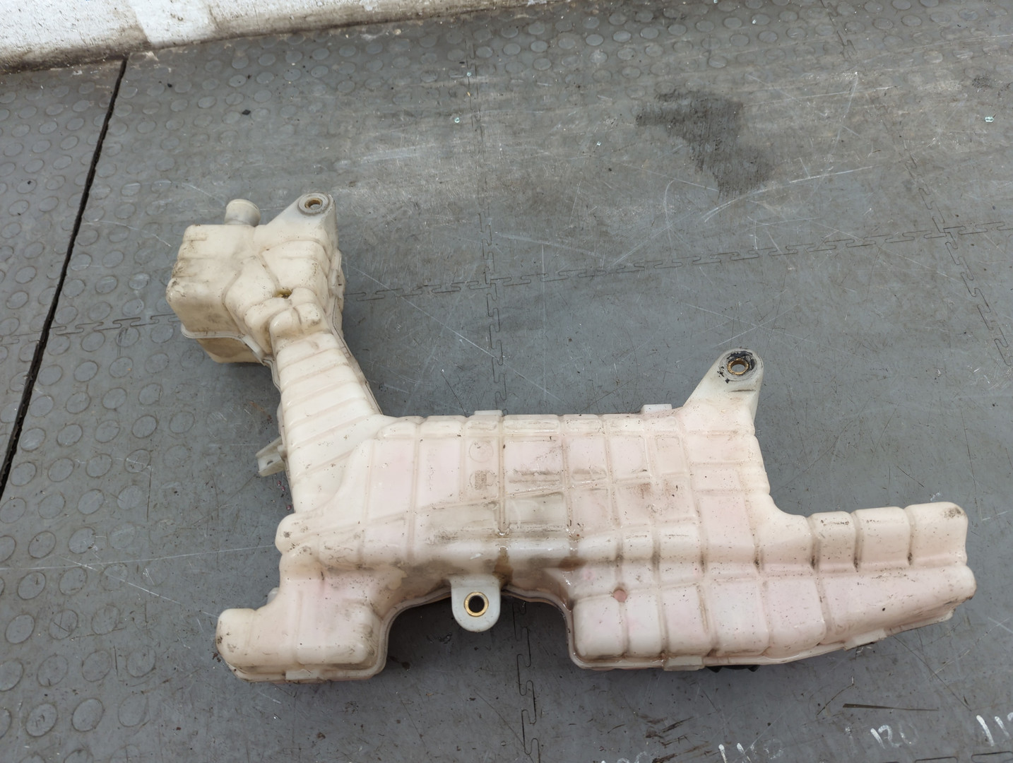 Бачок расширительный