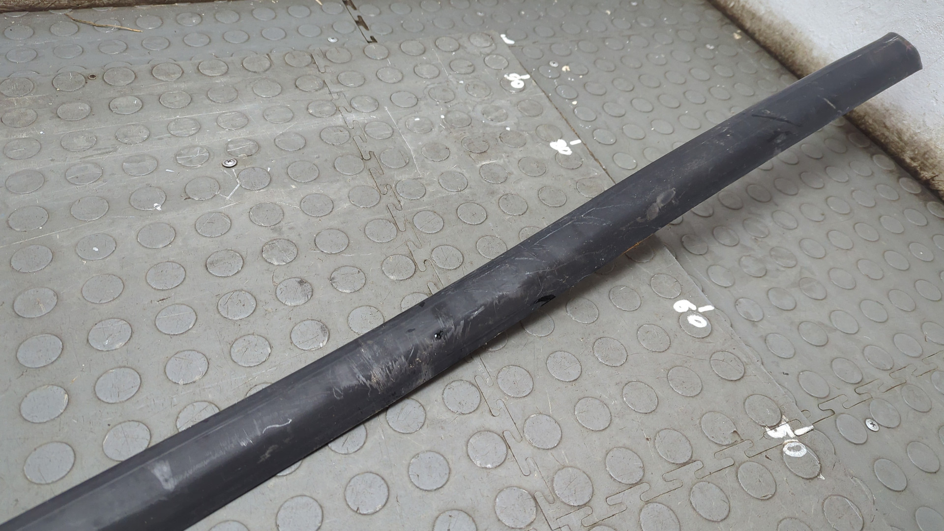 Молдинг лобового стекла