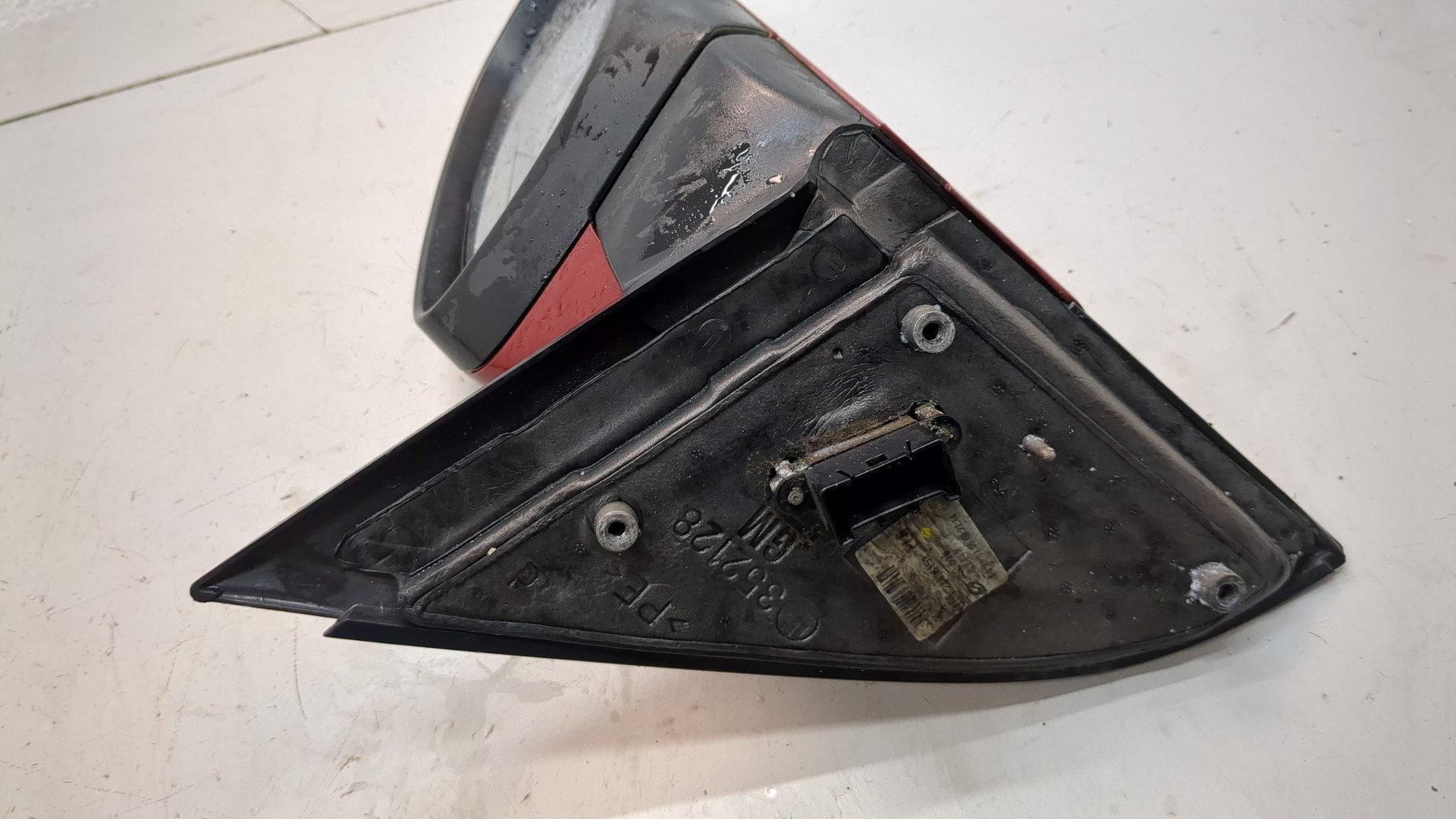 Зеркало правое электрическое