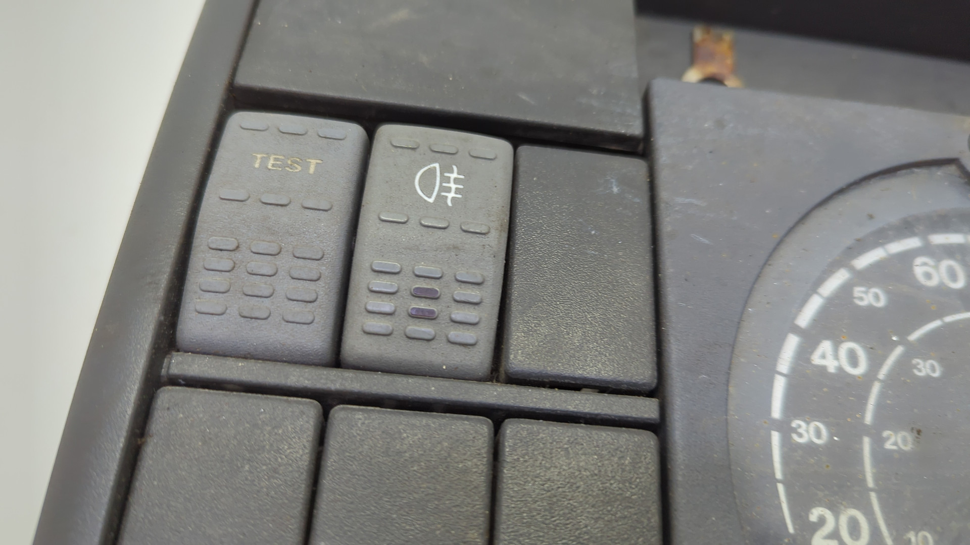 Панель приборов