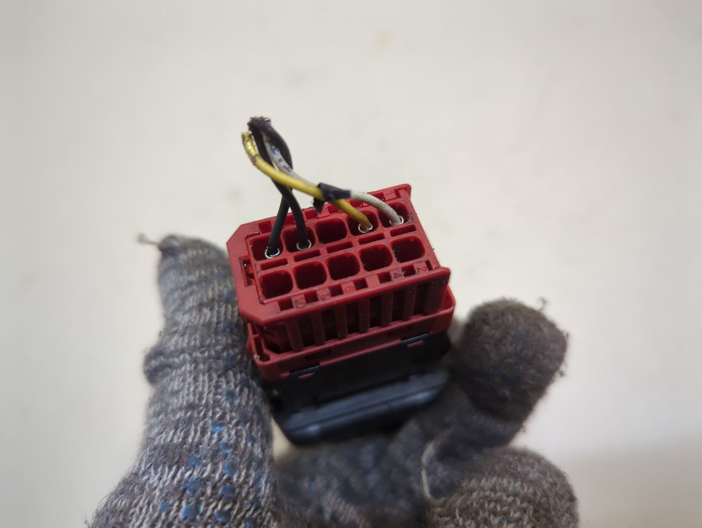 Кнопка корректора фар