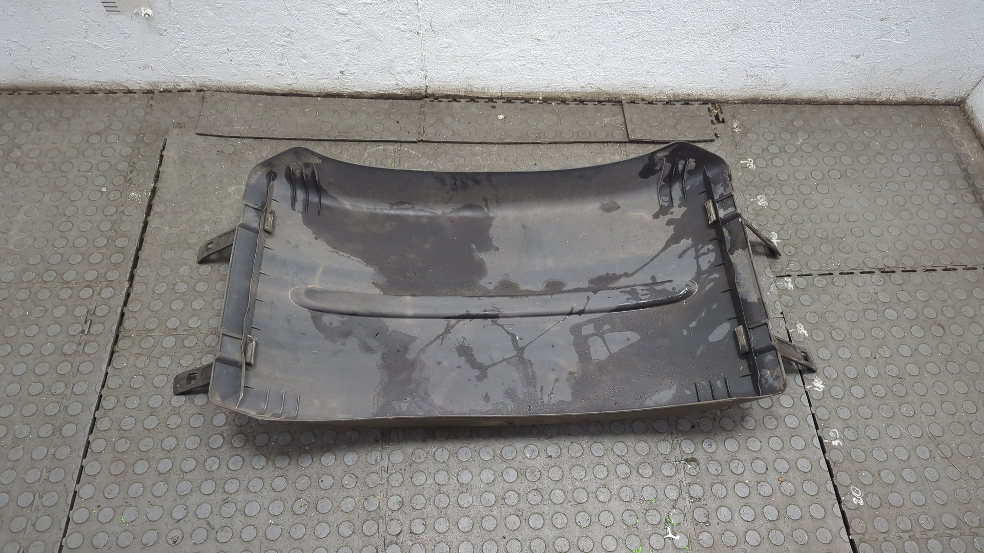 Крыло заднее правое