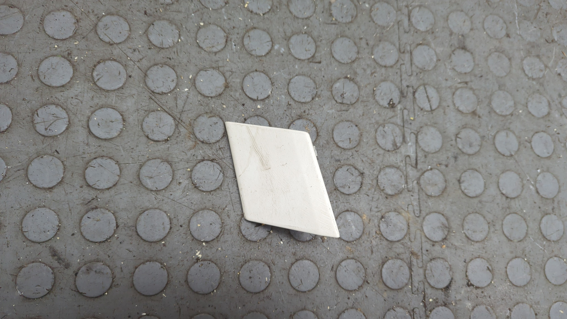 Крышка форсунки омывателя фар