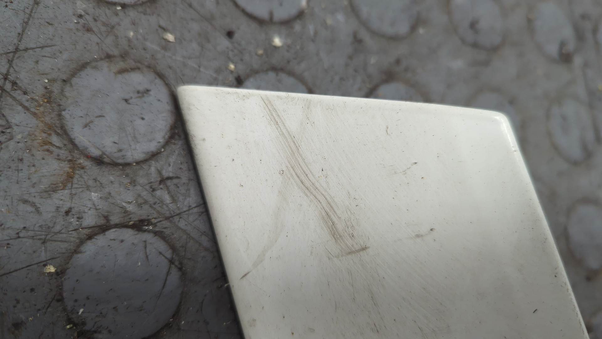 Крышка форсунки омывателя фар