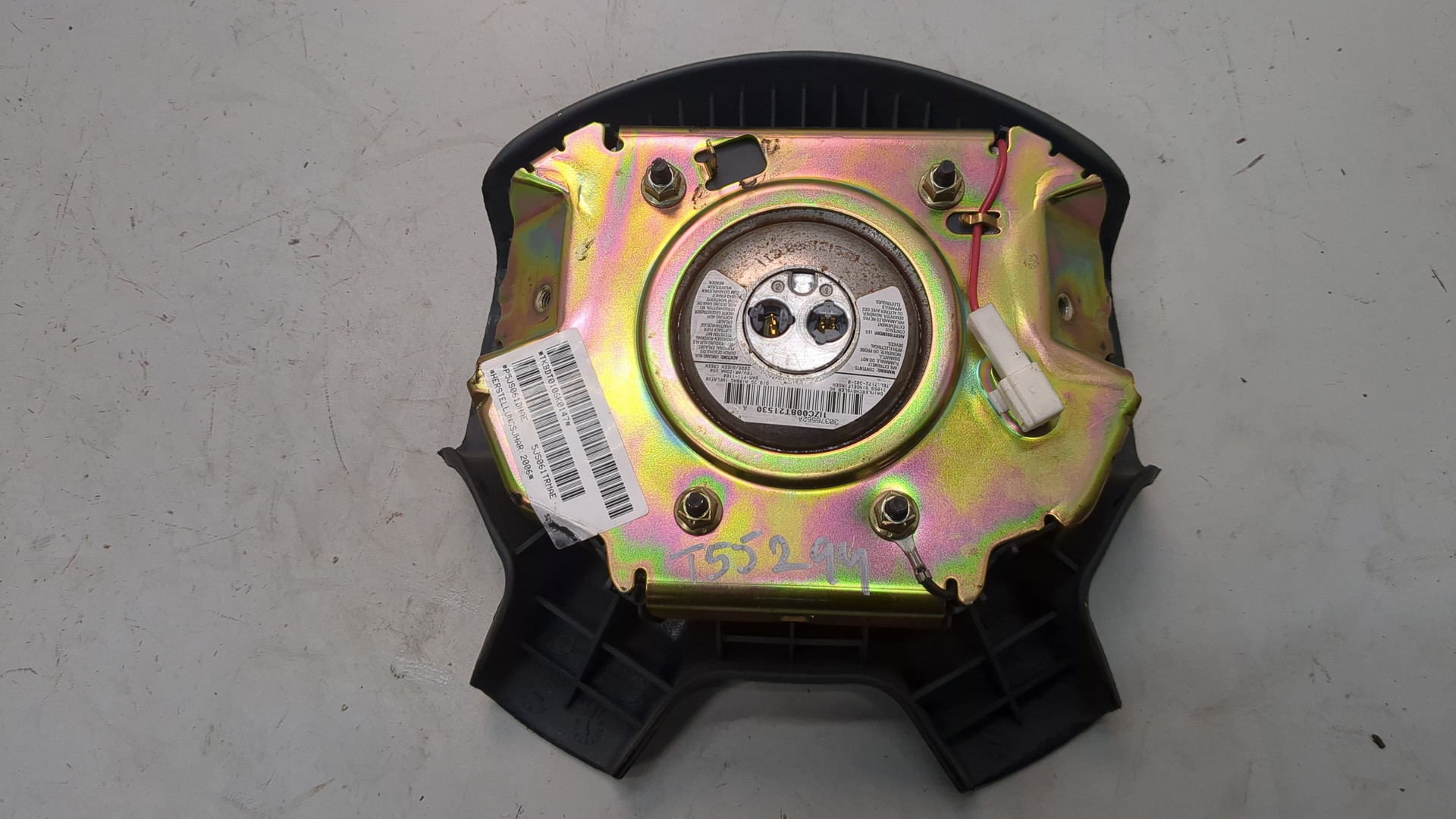 Подушка безопасности в рулевое колесо