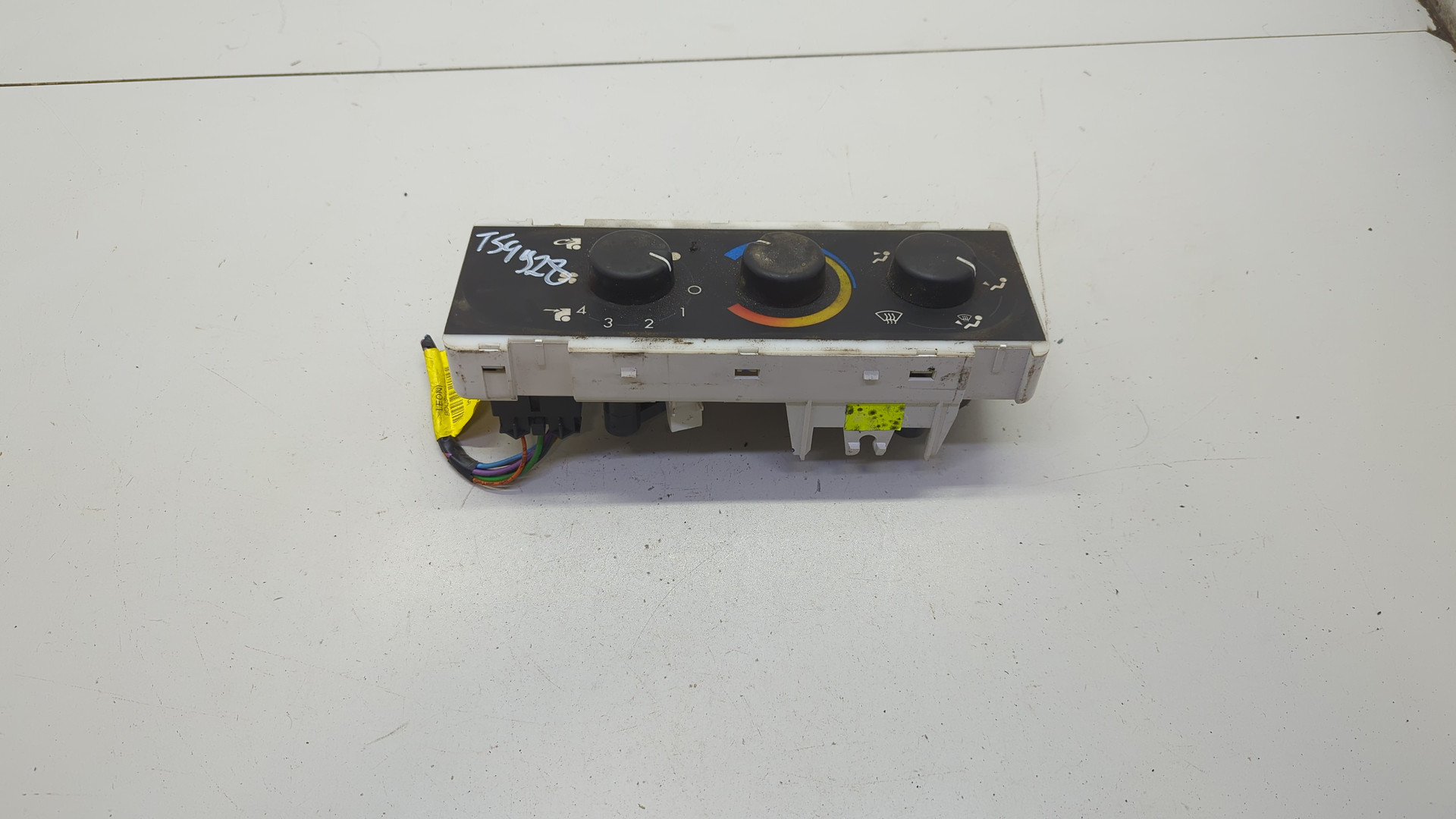 Переключатель отопителя