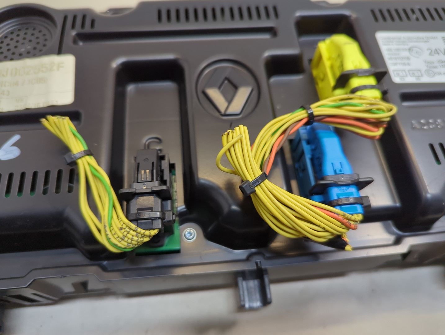 Панель приборов